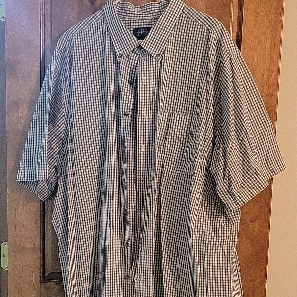 Harbor Bay 3XLT white and black plaid collared short sleeve button down shirt